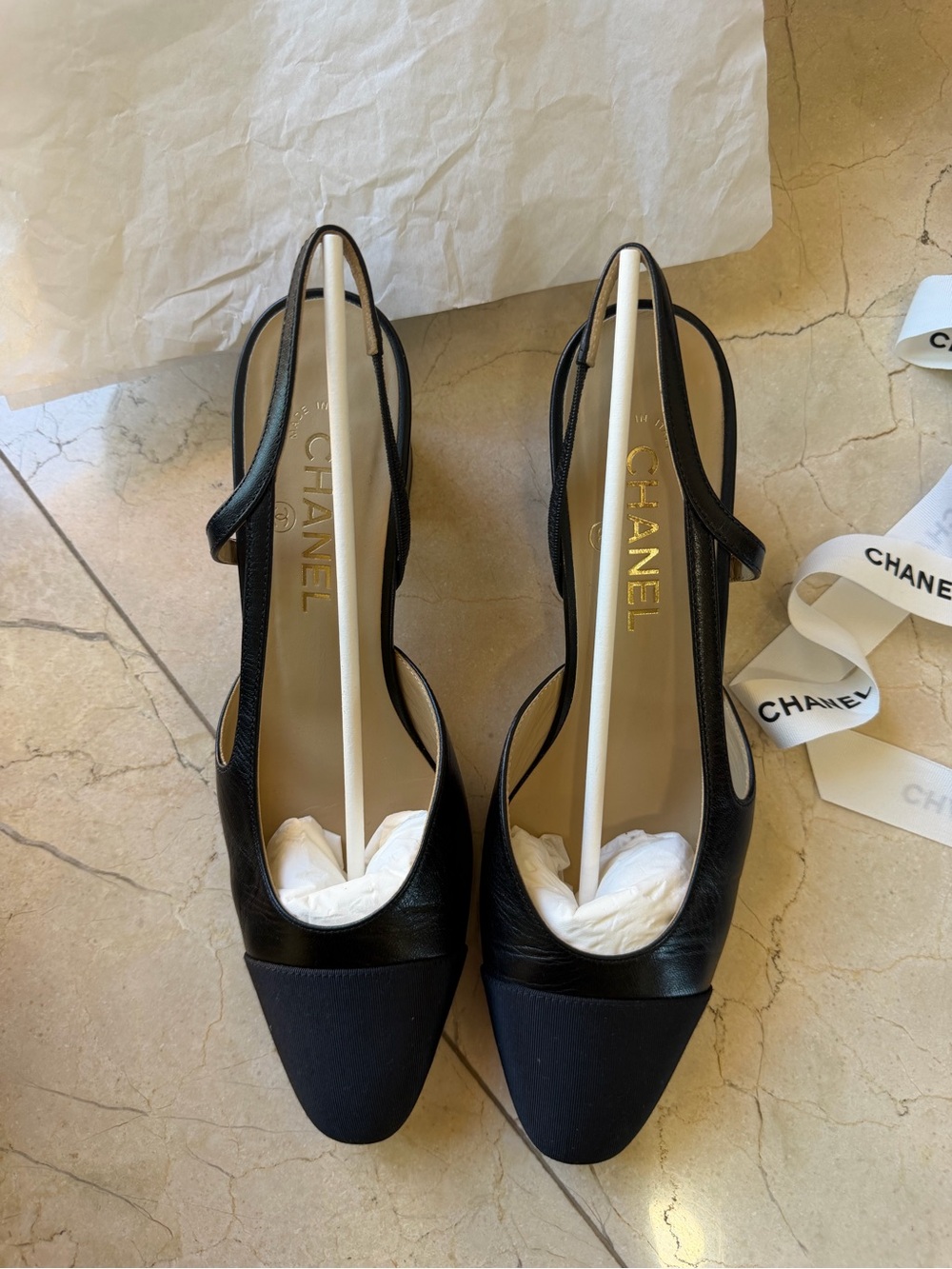 CHANEL Classic Black Slingback Pumps 39.5 + Box, Dust Bags & Shopping Bag - Picture 3 of 16